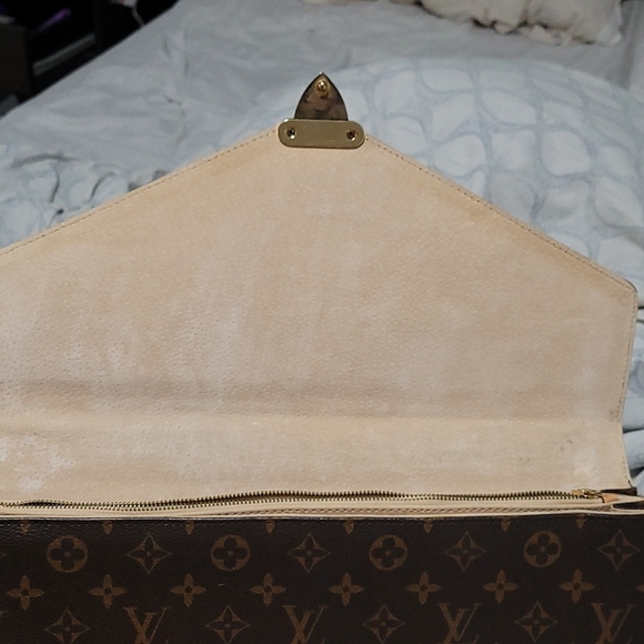 Louis Vuitton Men's Briefcase - Picture 5 of 8